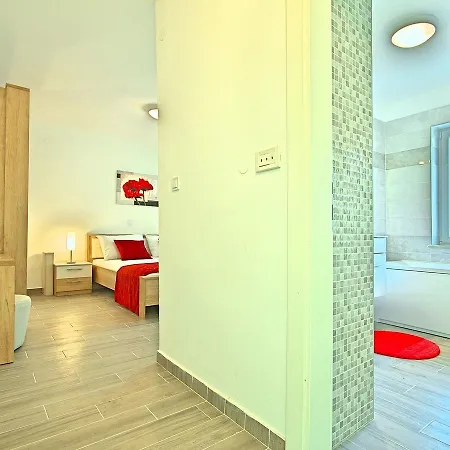 Villa Splendid In With Swimming Pool *